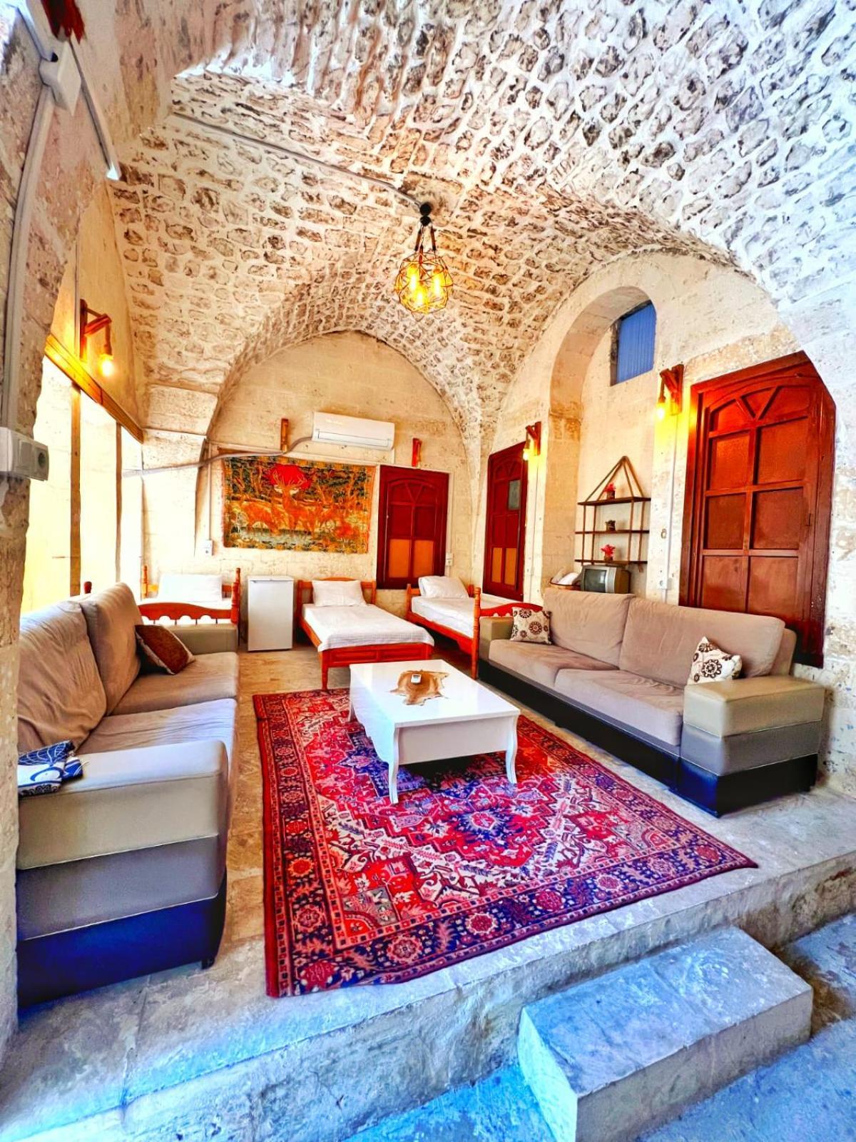 Taskiran Hotel Şanlıurfa Ngoại thất bức ảnh